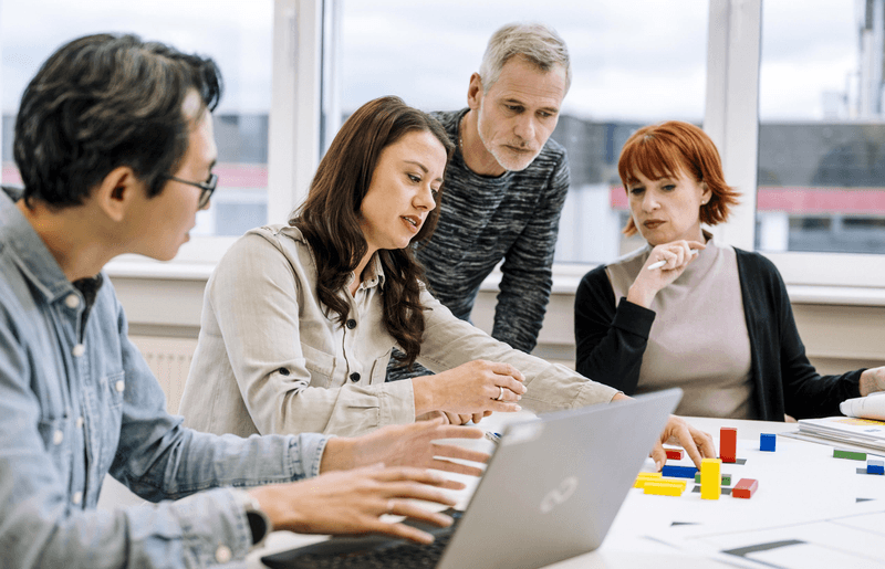 topics.security-management.hero.image.alt